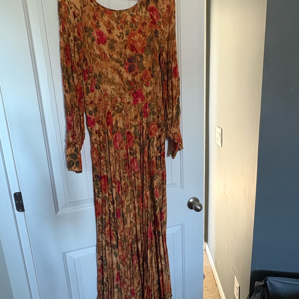 Floral Long Sleeve Maxi Dress